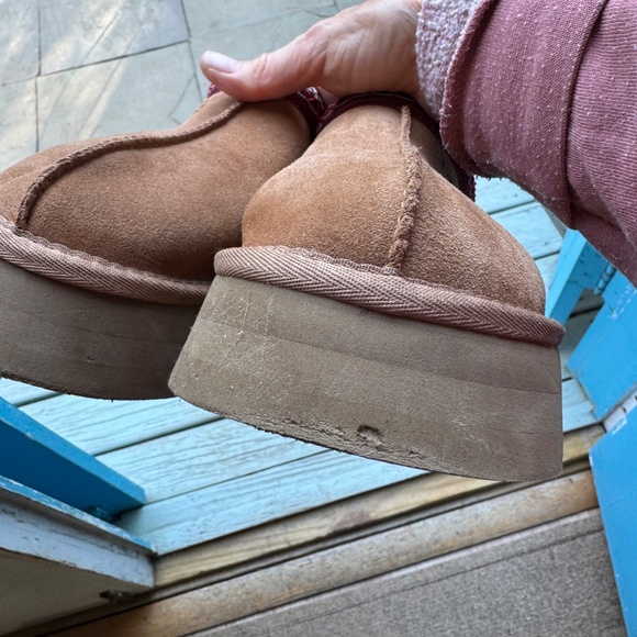 UGG Tazz Platform Slipper size 8 or  Eu 39 - Picture 11 of 11